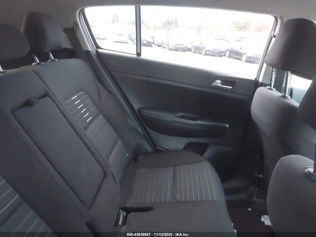 2017 KIA SPORTAGE LX 8