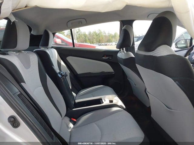 2017 TOYOTA PRIUS PRIME PLUS 8