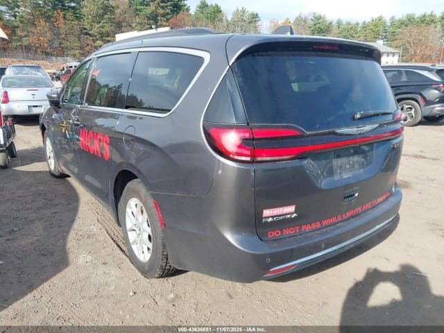 2022 CHRYSLER PACIFICA TOURING L 3