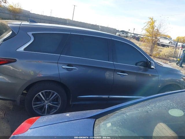 2019 INFINITI QX60 PURE 13