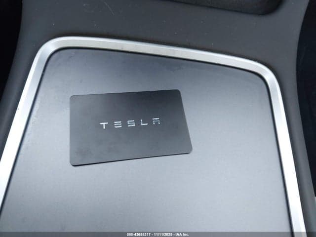2023 TESLA MODEL Y PERFORMANCE DUAL MOTOR ALL-WHEEL DRIVE 11