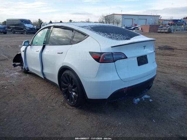 2023 TESLA MODEL Y PERFORMANCE DUAL MOTOR ALL-WHEEL DRIVE 3