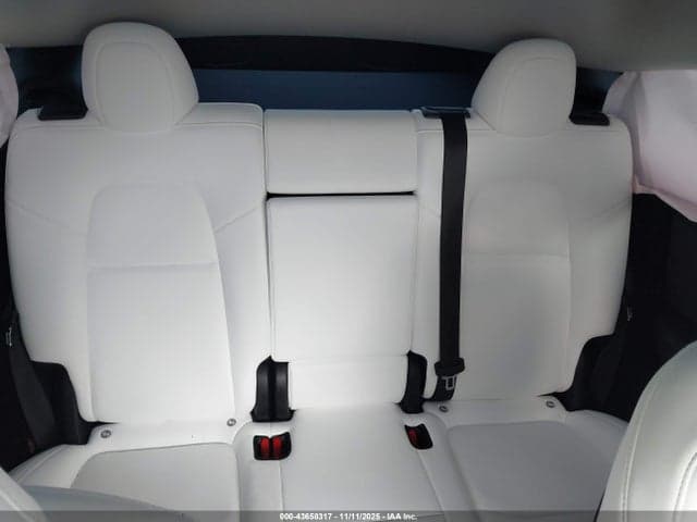 2023 TESLA MODEL Y PERFORMANCE DUAL MOTOR ALL-WHEEL DRIVE 8
