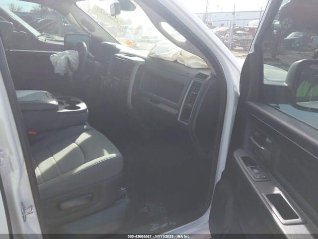 2020 RAM 1500 CLASSIC TRADESMAN 4X2 6'4 BOX 5