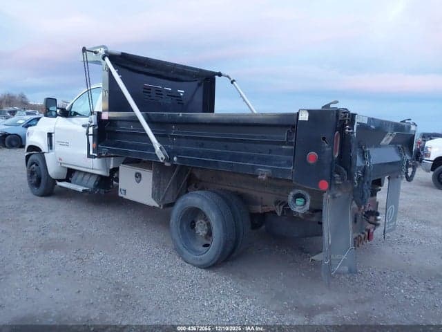 2022 CHEVROLET SILVERADO 4500HD 1WT 3