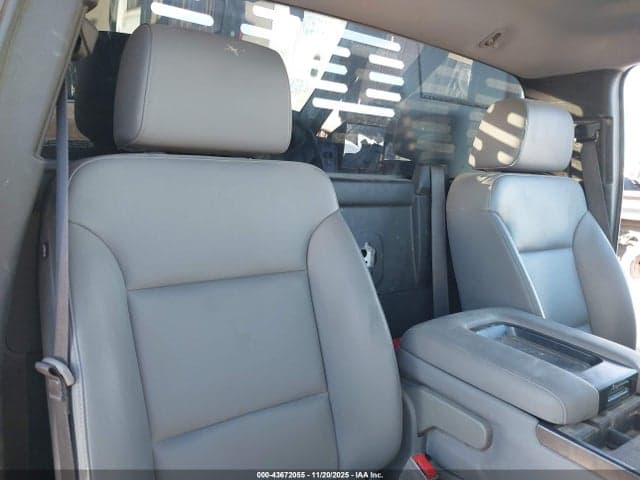 2022 CHEVROLET SILVERADO 4500HD 1WT 8