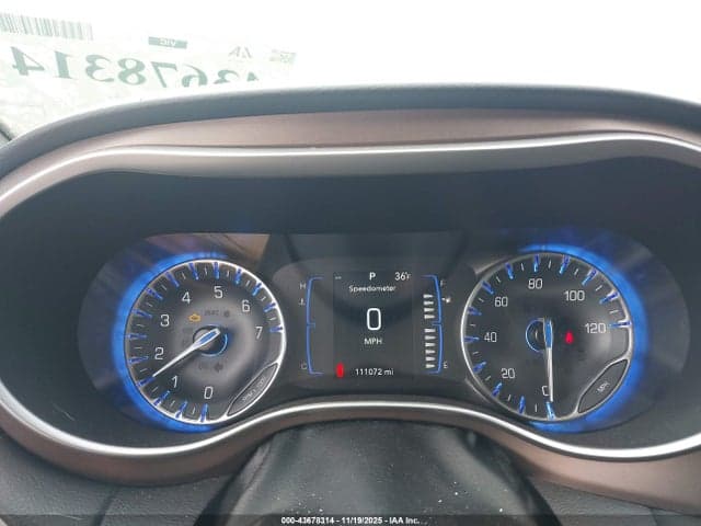 2020 CHRYSLER VOYAGER LXI 7