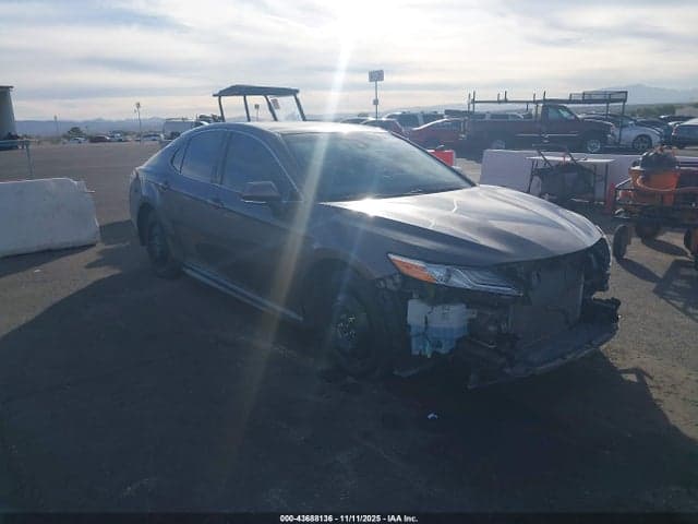 2020 TOYOTA CAMRY XSE - 1