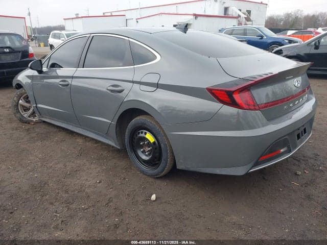 2021 HYUNDAI SONATA SE 3