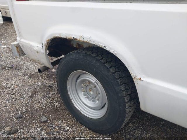 1984 FORD ECONOLINE E250 VAN 12