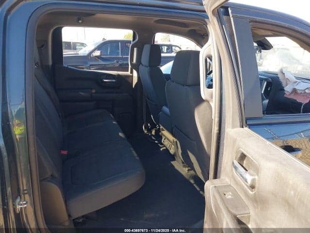 2021 CHEVROLET SILVERADO 1500 4WD STANDARD BED LT 8