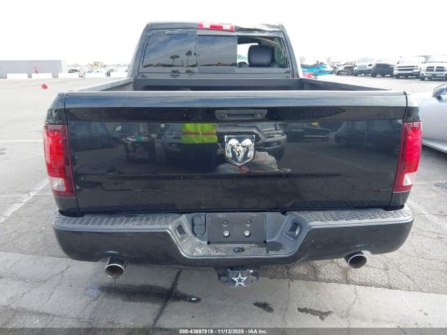 2017 RAM 1500 SPORT 4X2 6'4 BOX 17