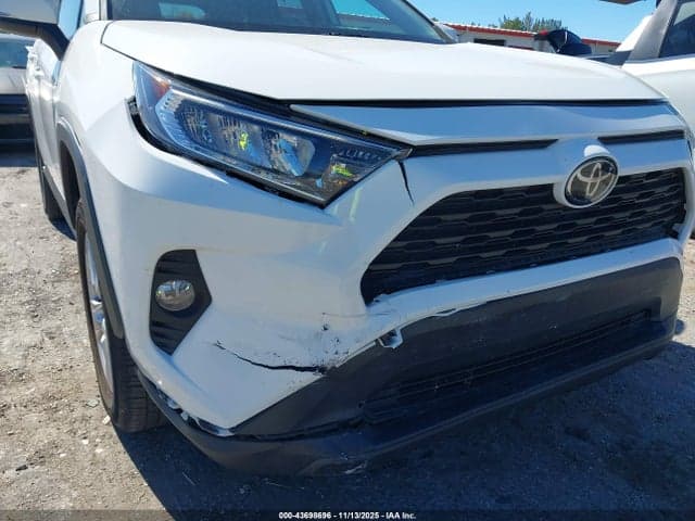 2021 TOYOTA RAV4 XLE 6