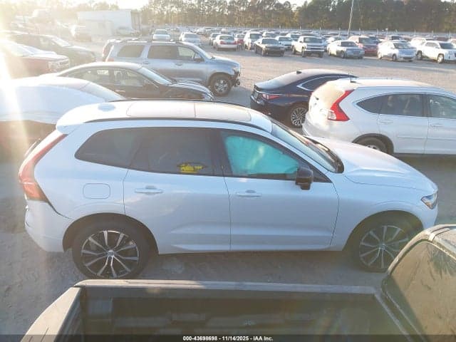 2024 VOLVO XC60 B5 ULTIMATE DARK THEME 13
