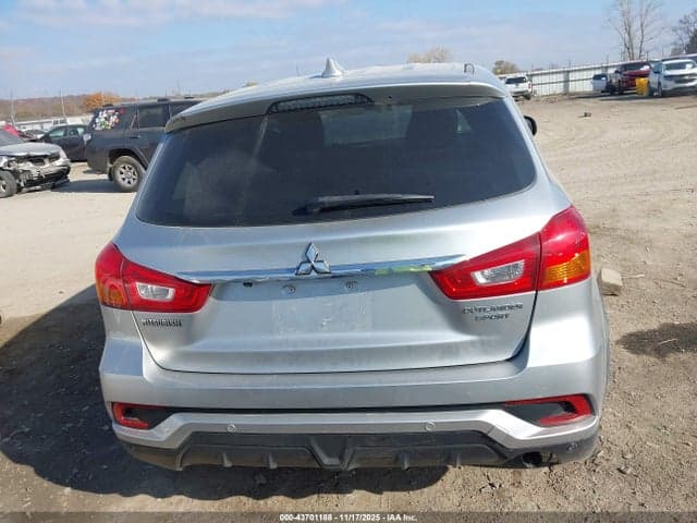 2018 MITSUBISHI OUTLANDER SPORT 2.4 SE 17