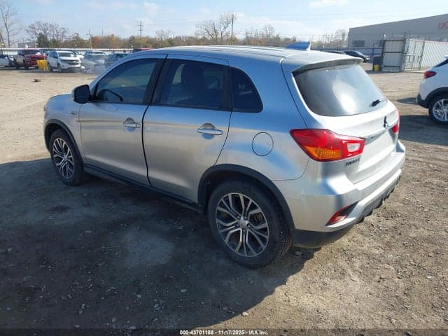 2018 MITSUBISHI OUTLANDER SPORT 2.4 SE 3