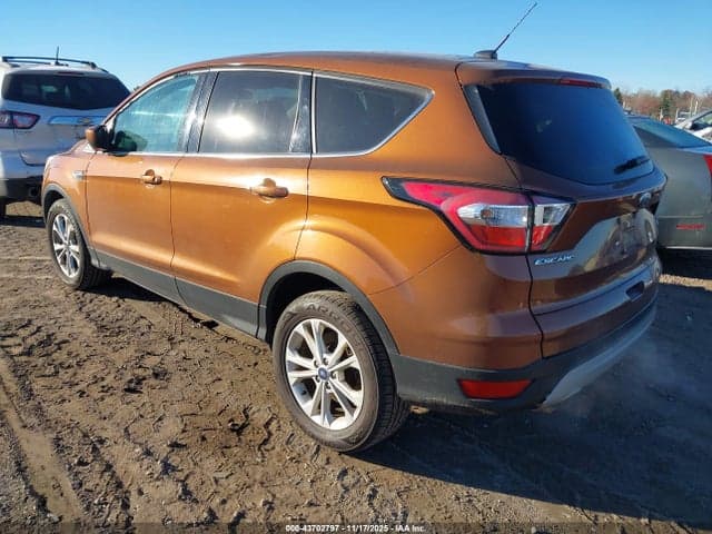 2017 FORD ESCAPE SE 3
