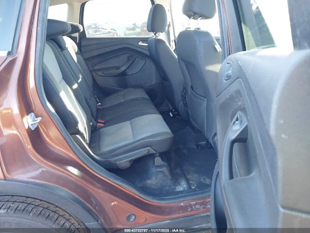 2017 FORD ESCAPE SE 8
