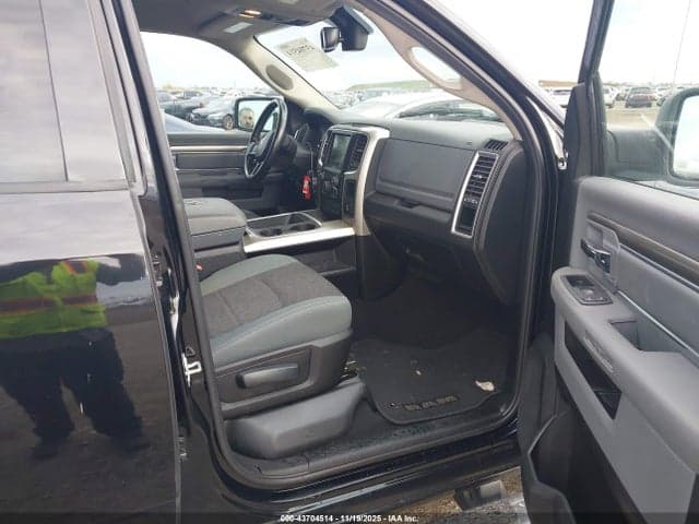 2020 RAM 1500 CLASSIC SLT 4X2 6'4 BOX 5