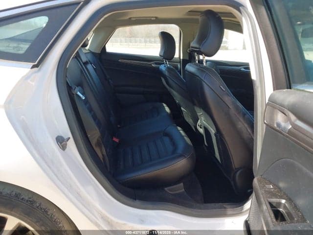 2017 FORD FUSION SE 8