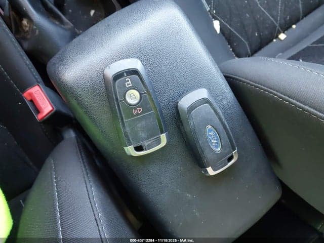 2021 FORD ECOSPORT SE 11