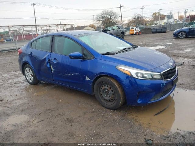 2017 KIA FORTE LX 1