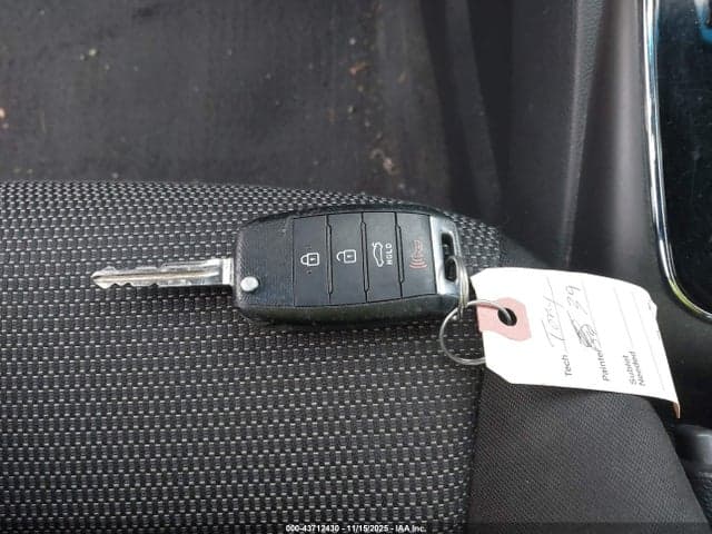 2017 KIA FORTE LX 11
