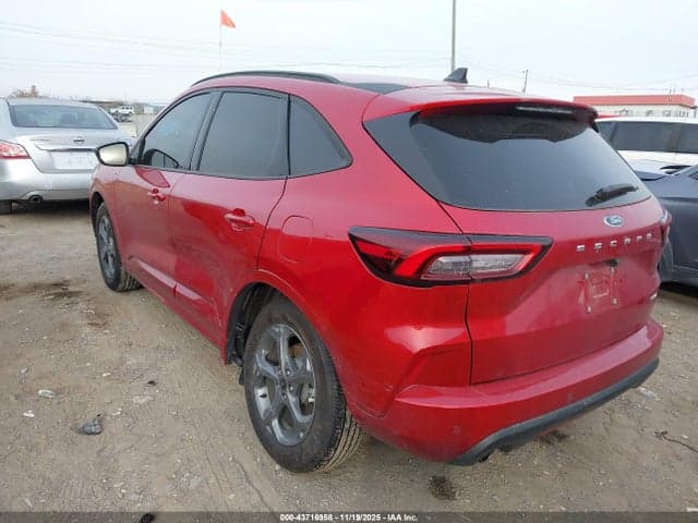 2024 FORD ESCAPE ST-LINE 3