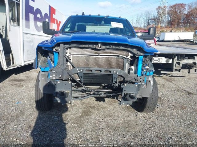 2021 RAM 5500 CHASSIS TRADESMAN/SLT 12