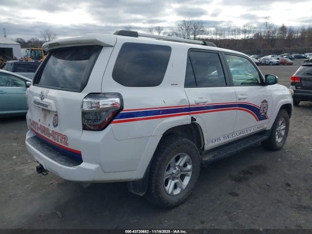 2020 TOYOTA 4RUNNER SR5 4