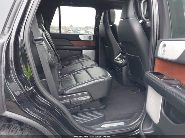 2020 LINCOLN NAVIGATOR RESERVE 8