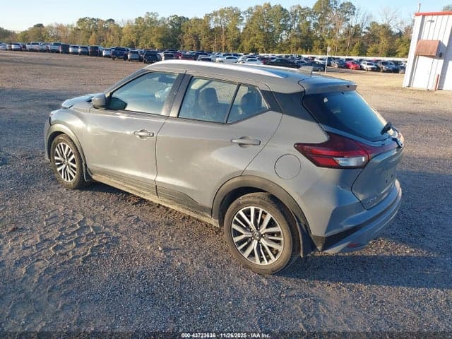 2021 NISSAN KICKS SV XTRONIC CVT 3