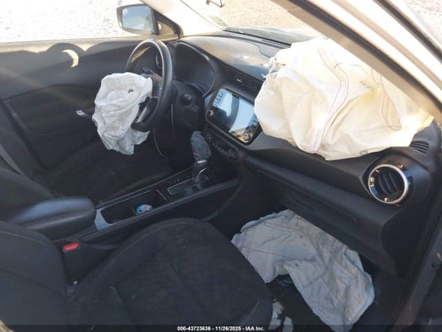 2021 NISSAN KICKS SV XTRONIC CVT 5