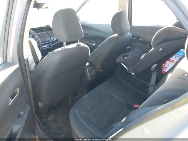 2021 NISSAN KICKS SV XTRONIC CVT 8
