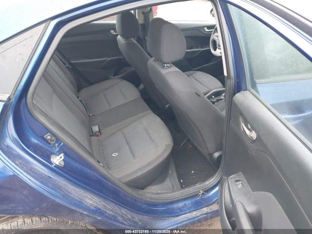 2021 HYUNDAI ACCENT SE 8