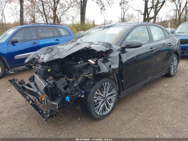 2023 KIA FORTE GT-LINE 6