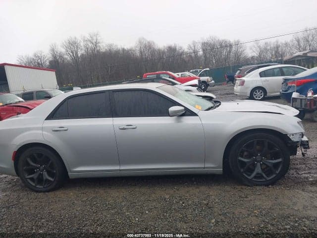 2021 CHRYSLER 300 300S 14