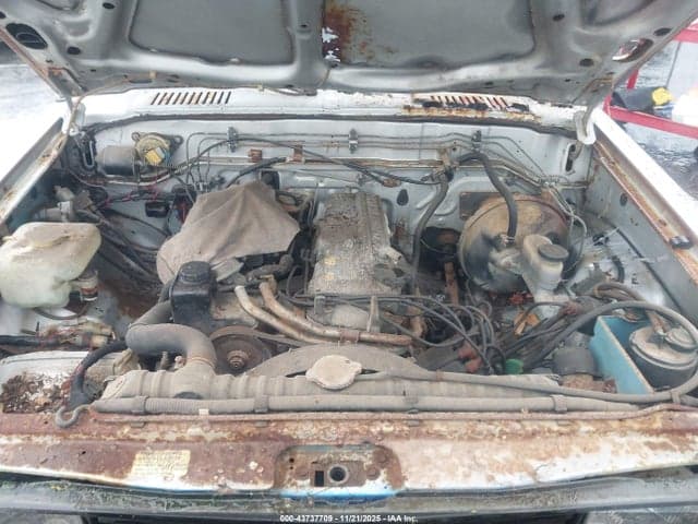 1982 DATSUN 720 KING CAB 11