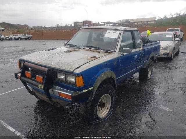 1982 DATSUN 720 KING CAB 3