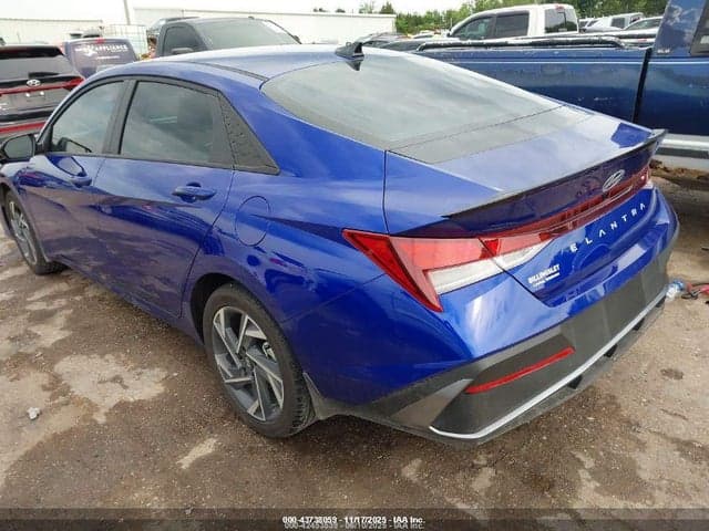 2025 HYUNDAI ELANTRA SEL SPORT 3