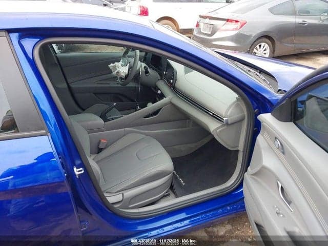 2025 HYUNDAI ELANTRA SEL SPORT 5