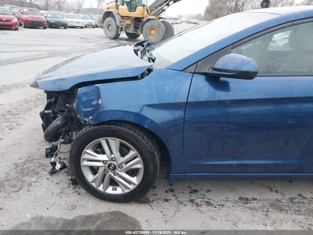2020 HYUNDAI ELANTRA SEL 18