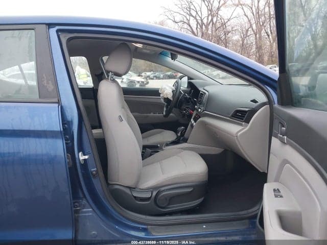 2020 HYUNDAI ELANTRA SEL 5