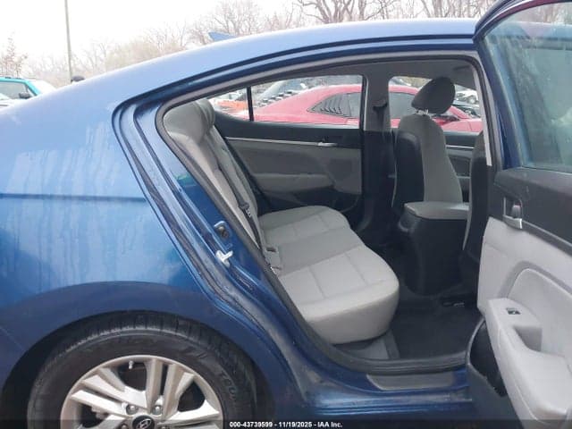 2020 HYUNDAI ELANTRA SEL 8