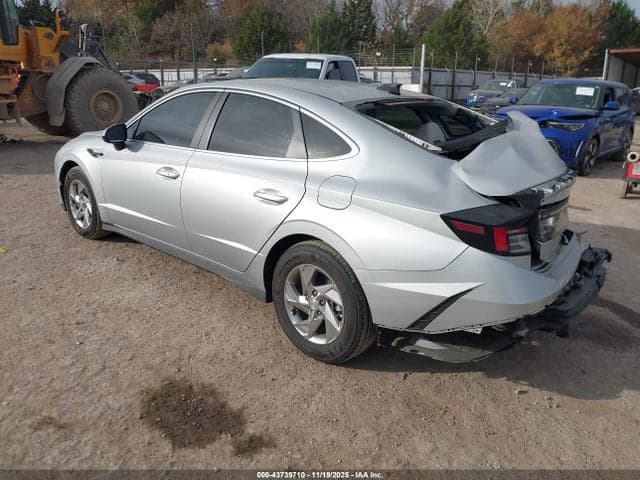 2025 HYUNDAI SONATA SE 3
