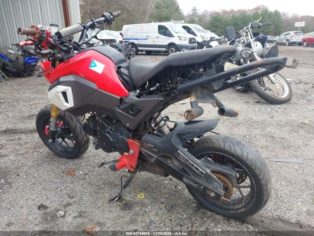 2017 HONDA GROM 125 3