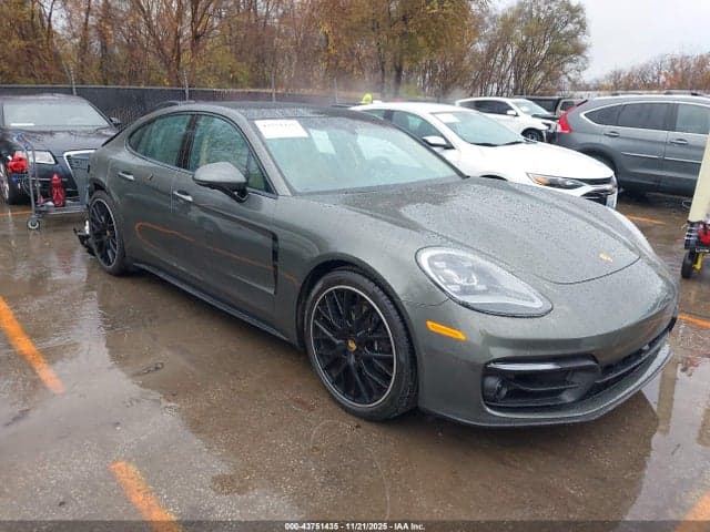 2023 PORSCHE PANAMERA 4/4