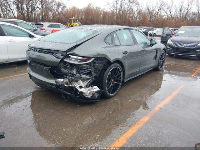 2023 PORSCHE PANAMERA 4/4 4