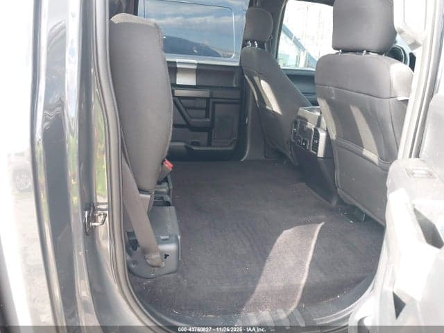2017 FORD F-150 XLT 8