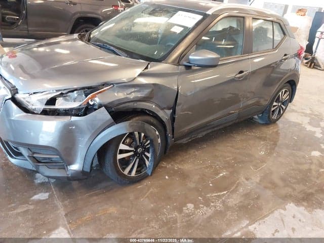 2020 NISSAN KICKS SV XTRONIC CVT 6